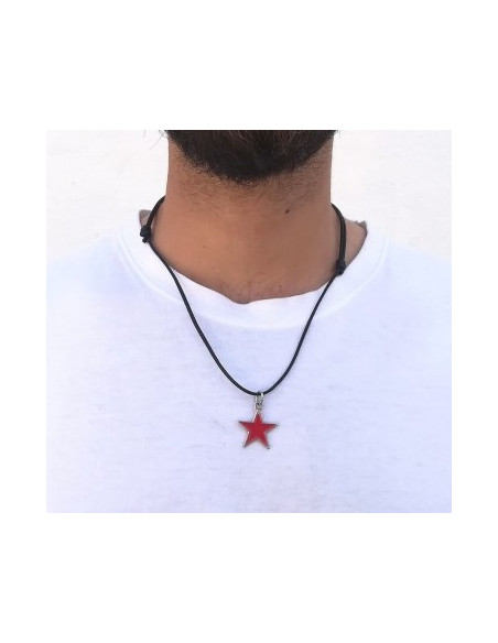 Collier pendentif étoile rouge METAL (symbole de la révolution sociale)