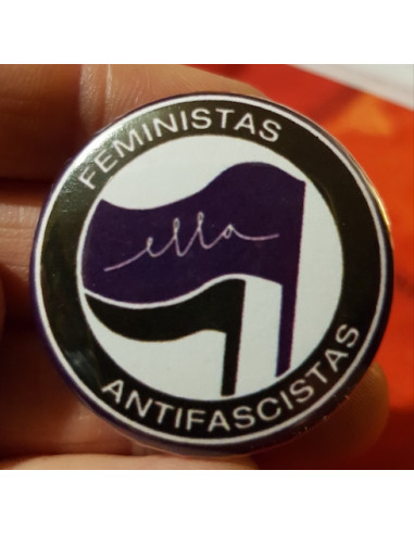 Badge féministe antifasciste...