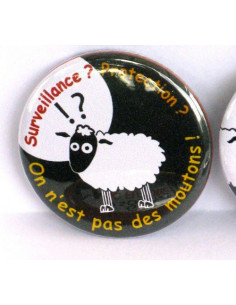 Badge Surveillance on n'est pas des moutons 2
