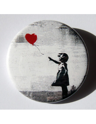 Badge Banksy avec la petite fille au...