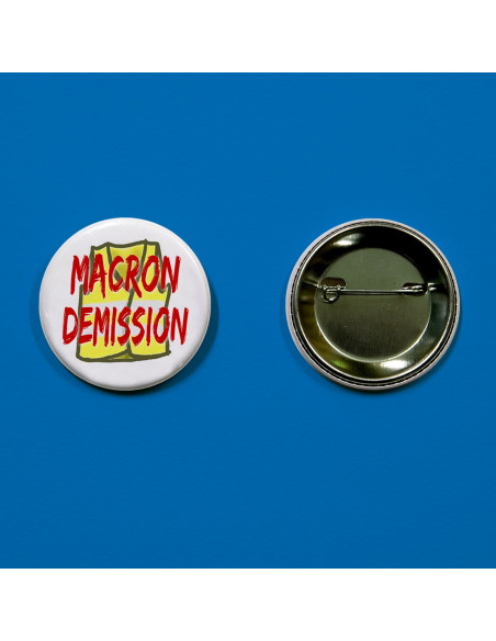 Badge gilet jaune, Macron démission