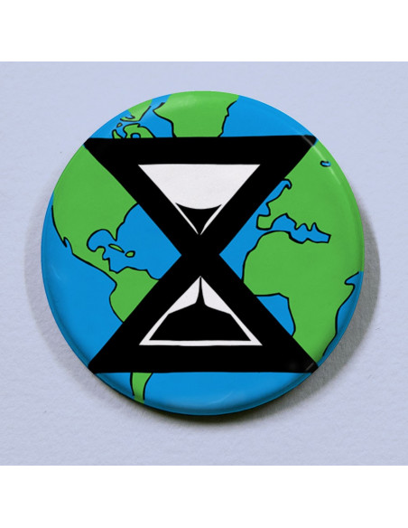 Badge Extinction Rebellion (XR) la Terre et le sablier vert bleu noir