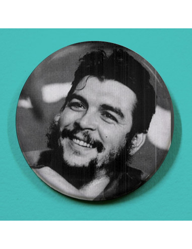Badge Che Guevara photo souriant